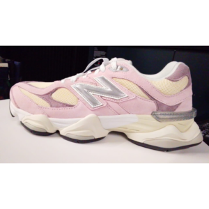 New Balance Pink