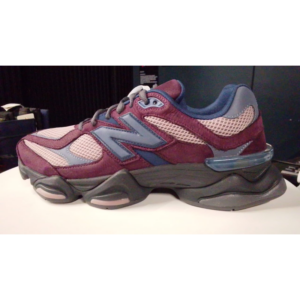 New Balance Red